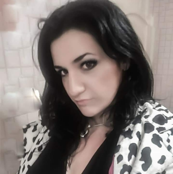 Meet your Posher, Maria - Picture 3 of 3